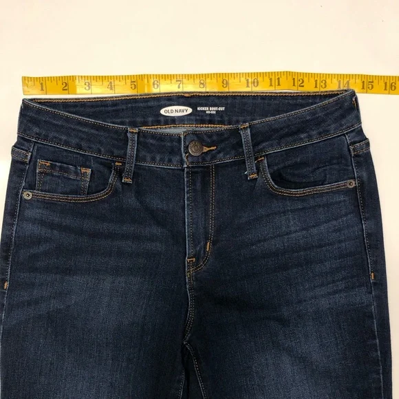 Old navy kicker boot cut mid rise jeans size 4 Long - Picture 5 of 14